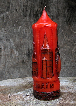 Svíčka Jičín - pohled na Valdickou bránu